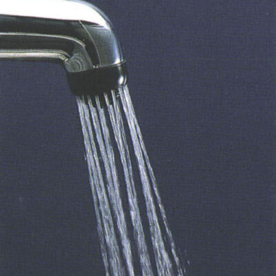 スポーツシャワーヘッド