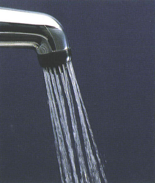 スポーツシャワーヘッド