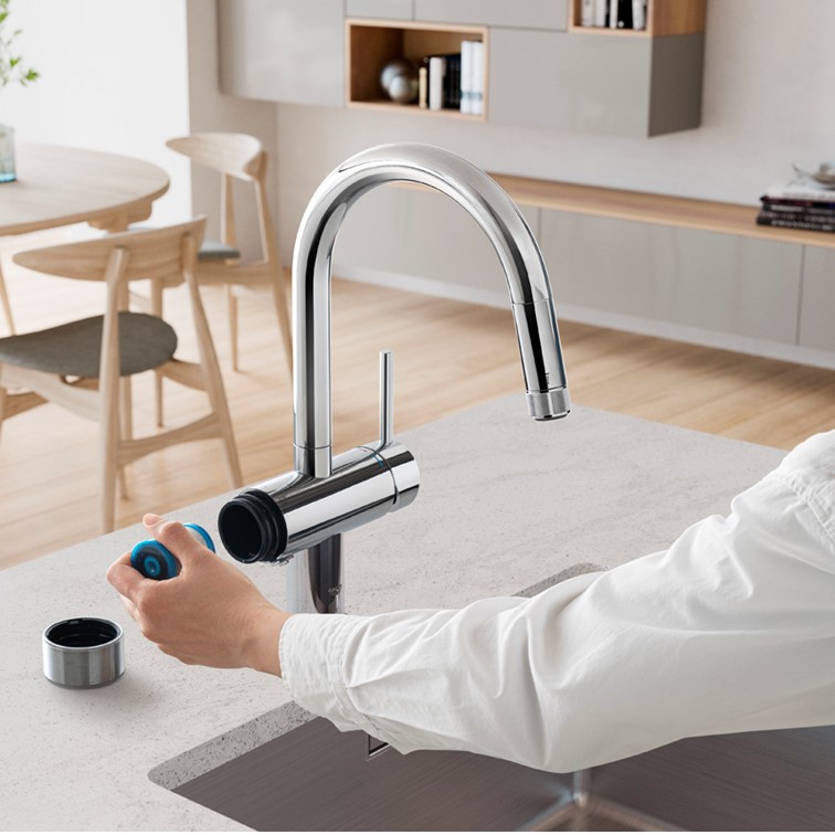 浄水器一体型シングルレバーキッチン混合栓｜製品情報｜GROHE(グローエ